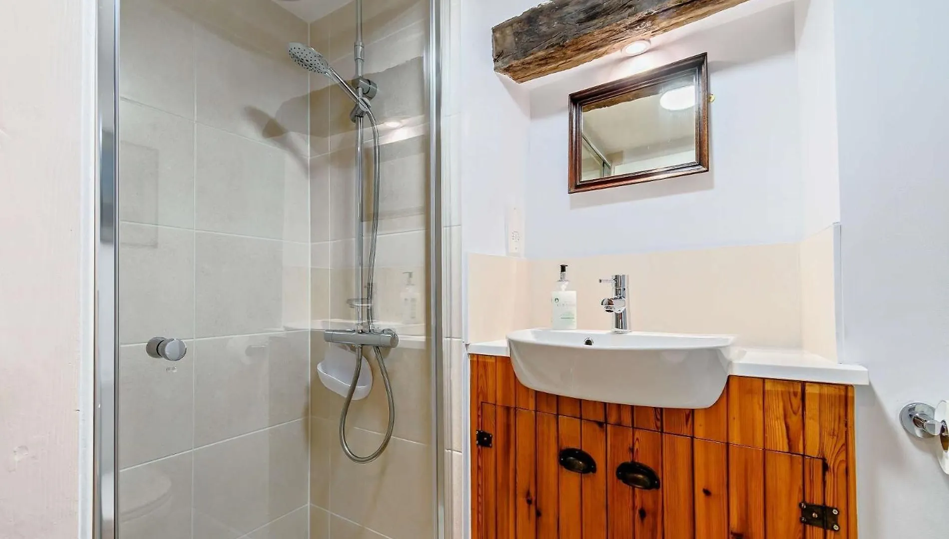 Holiday home 8 Bed In Ripon 72263 Villa Grantley United Kingdom